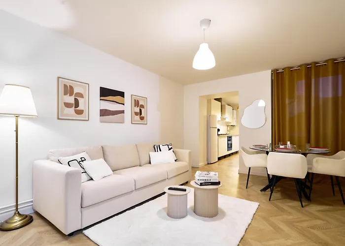 Magnifique Appartement Dans Le Centre-Ville De Reims, Proche De La Gare Et Des Commodites
